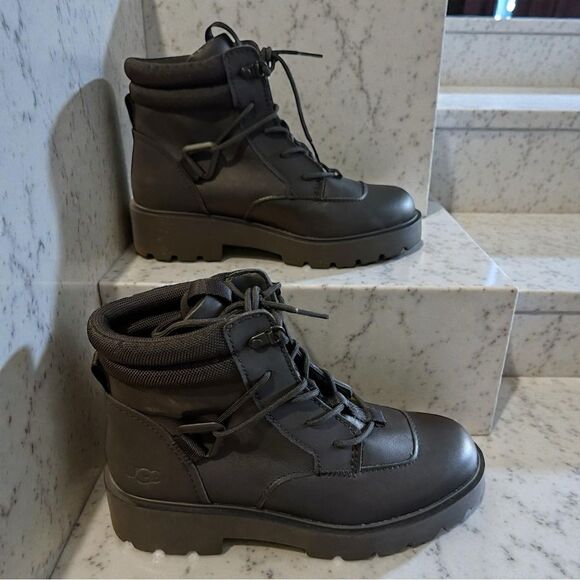 New In Box UGG Black Tioga Hiker Boots Size 8 - Picture 7 of 9